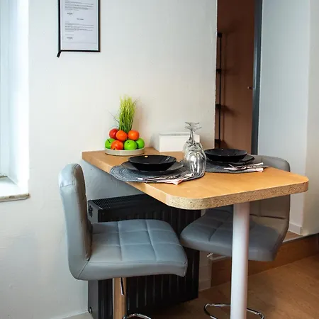 Ps120 Egr Business & Wlan, Gartenblick, Naehe Aachen, Ideal Fuer Businessaufenthalt & Staedtetrip شقة